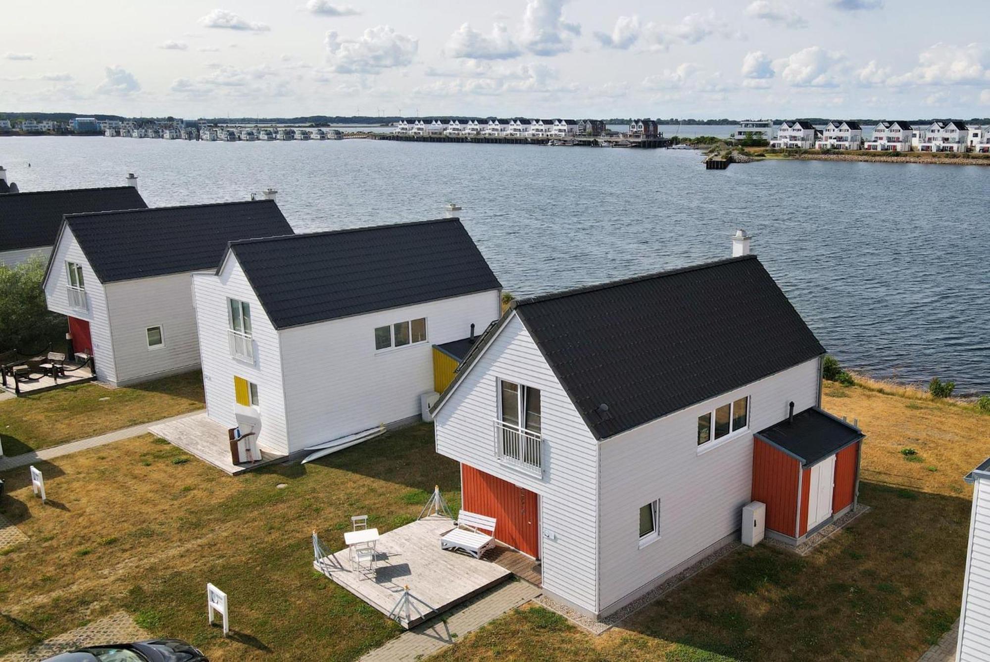 Ferienhaus Lieblingsplatz By Seeblick Ferien Oro, Direkte Wasserlage,Sauna,Kamin Olpenitz Esterno foto